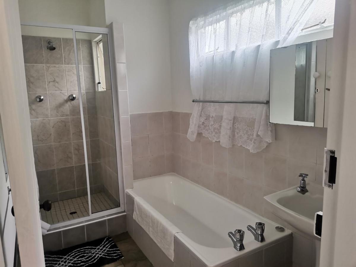 Sani Window B&B And Self Catering 安德伯格 外观 照片